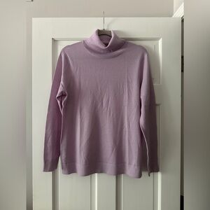 Pendleton 100% Merino Wool Lightweight Lavender Turtleneck Long Sleeve Sweater